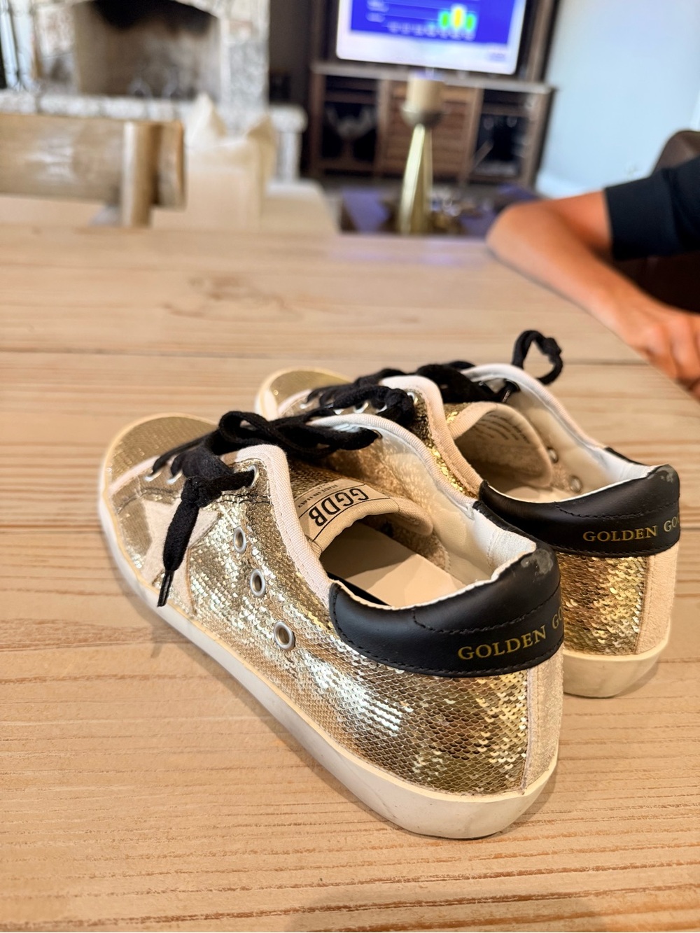 Golden Goose Gold Sequin Sneaker - Picture 8 of 8